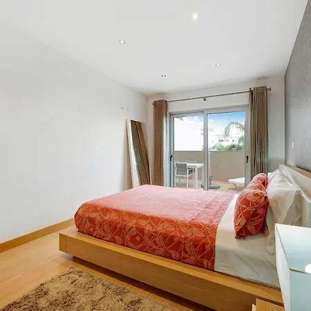Tourismer F Apartment *